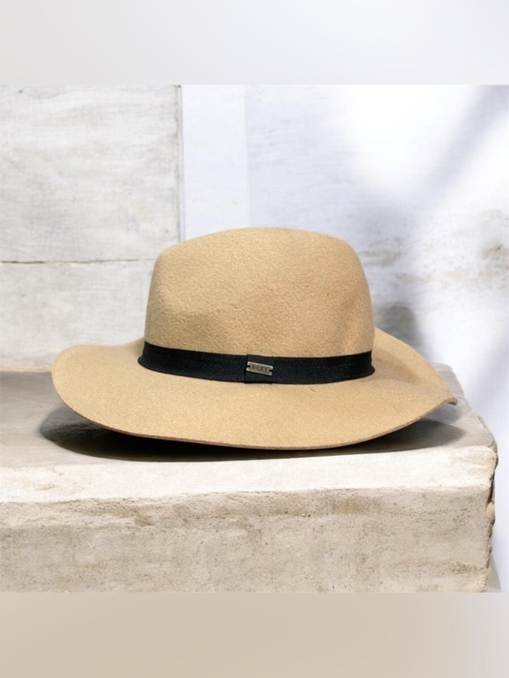 ROXY 100% Wool Womens Hat